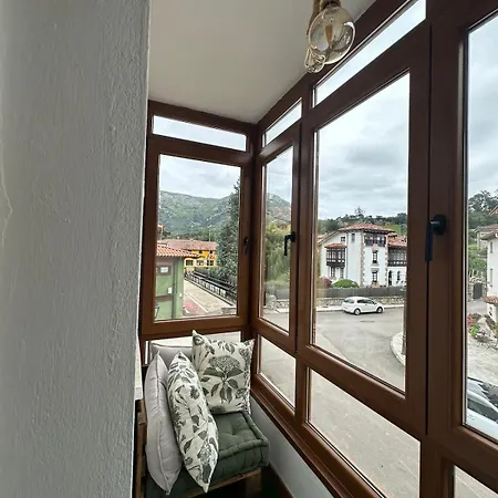 Casa Con Jardin A Pie De Playa Y Montana